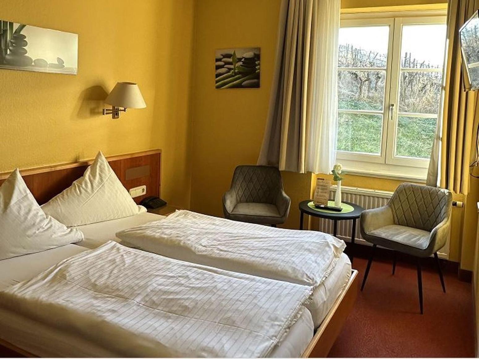 Hotel & Restaurant Weinberg Баден-Баден Екстериор снимка